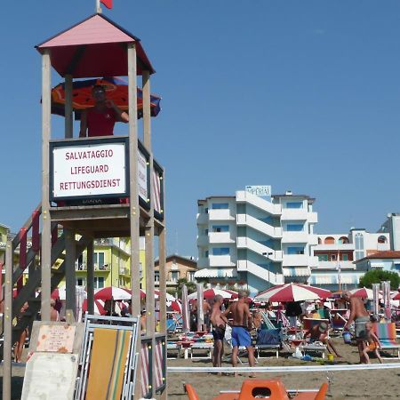 Hotel Imperial Caorle Exteriör bild