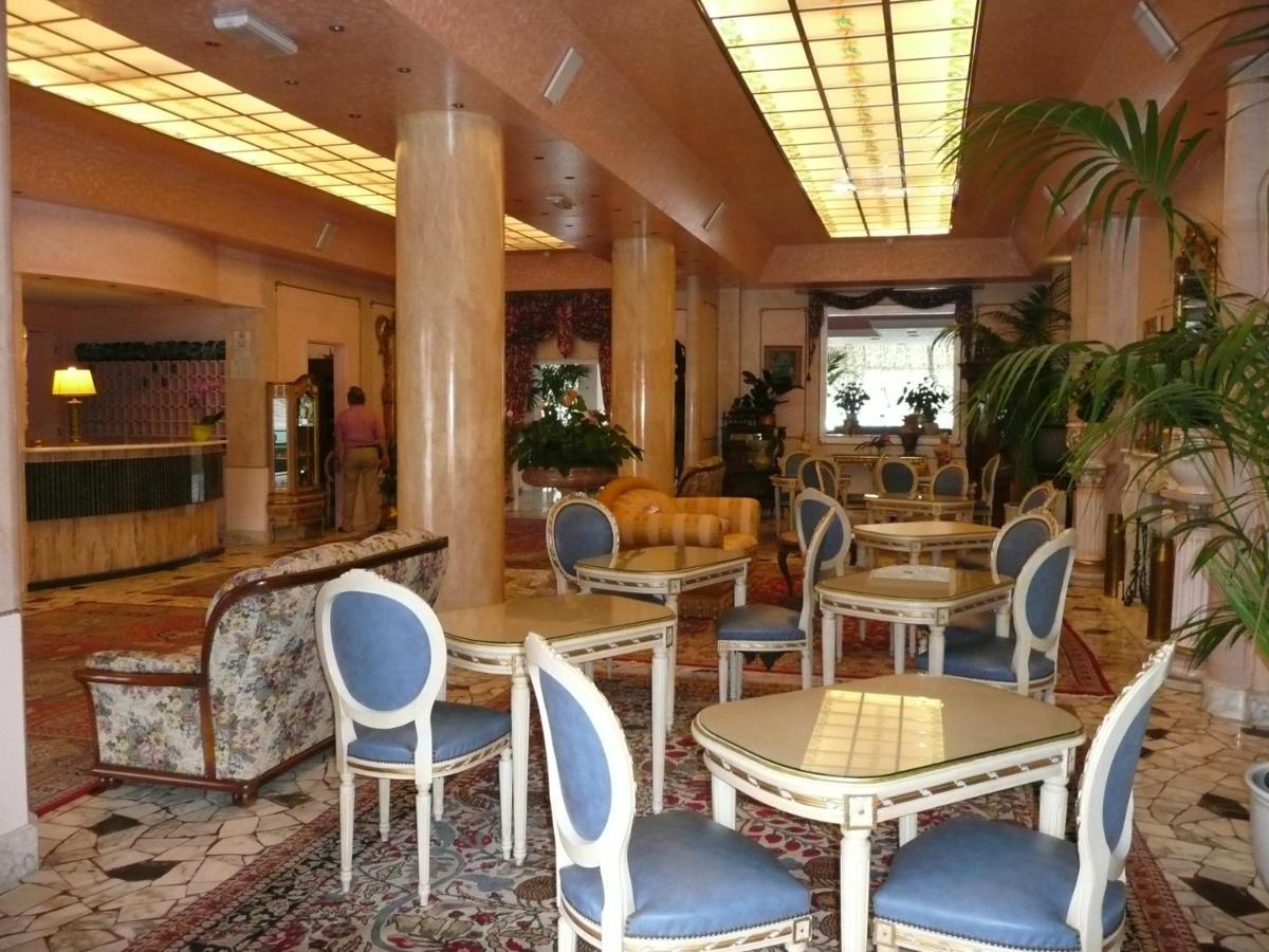 Hotel Imperial Caorle Exteriör bild