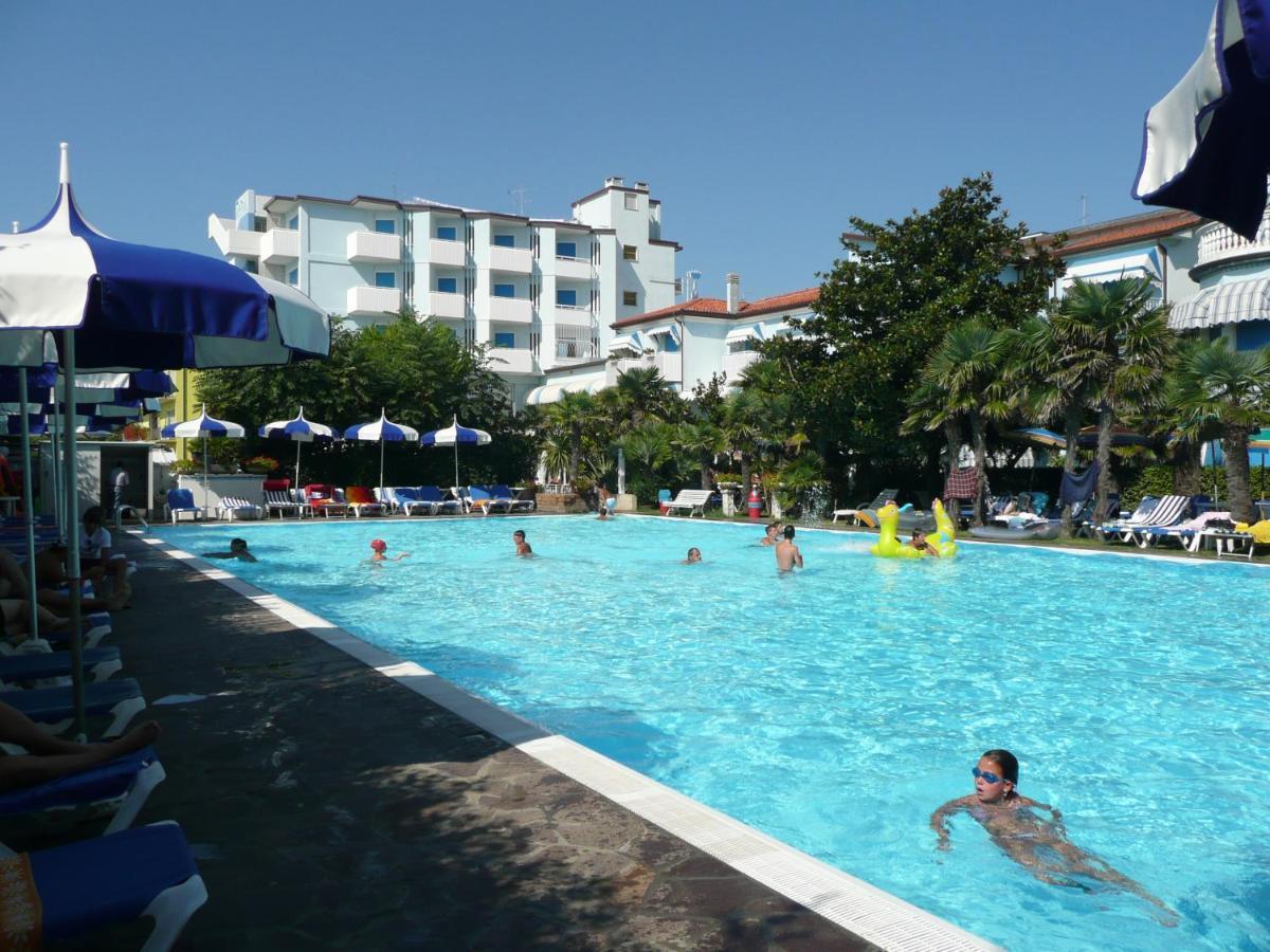 Hotel Imperial Caorle Exteriör bild