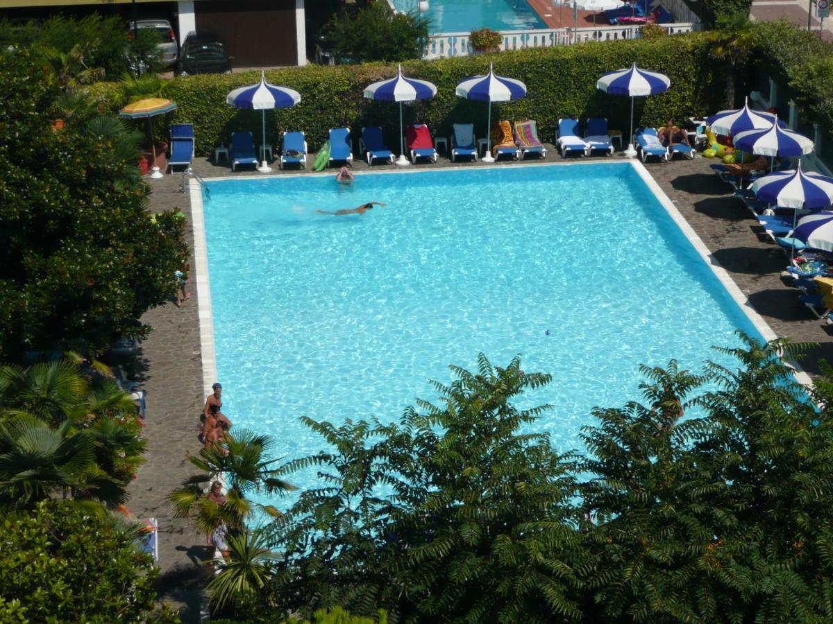Hotel Imperial Caorle Exteriör bild